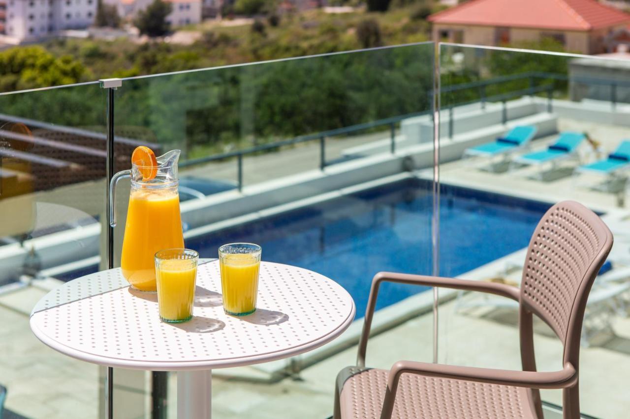 Sun Resort Apartments Zečevo Buitenkant foto