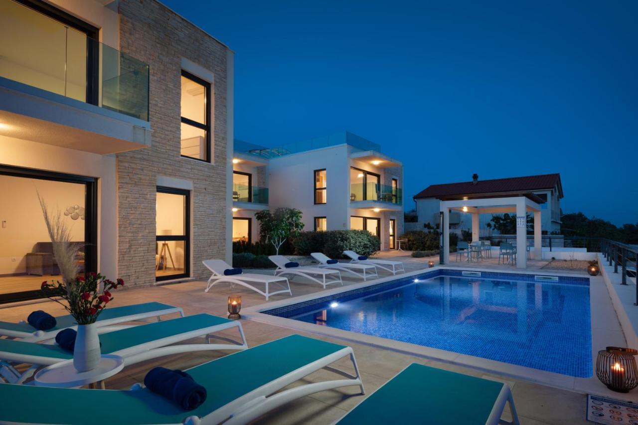 Sun Resort Apartments Zečevo Buitenkant foto